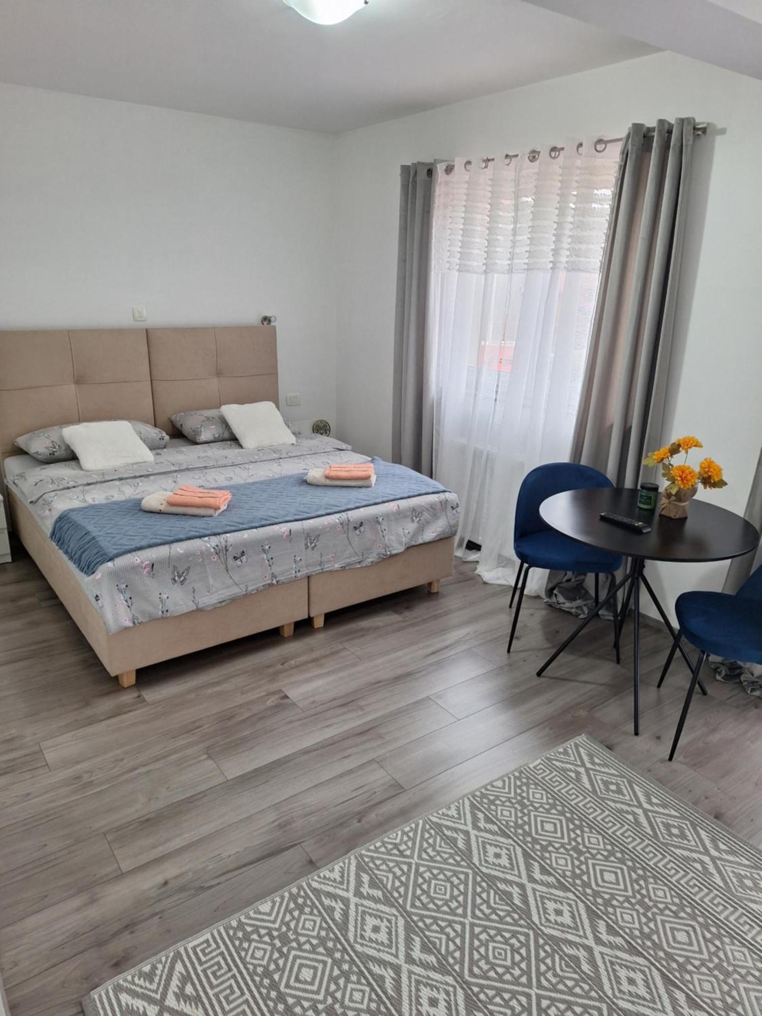 Sobe Sky Hotel Fužine Eksteriør billede