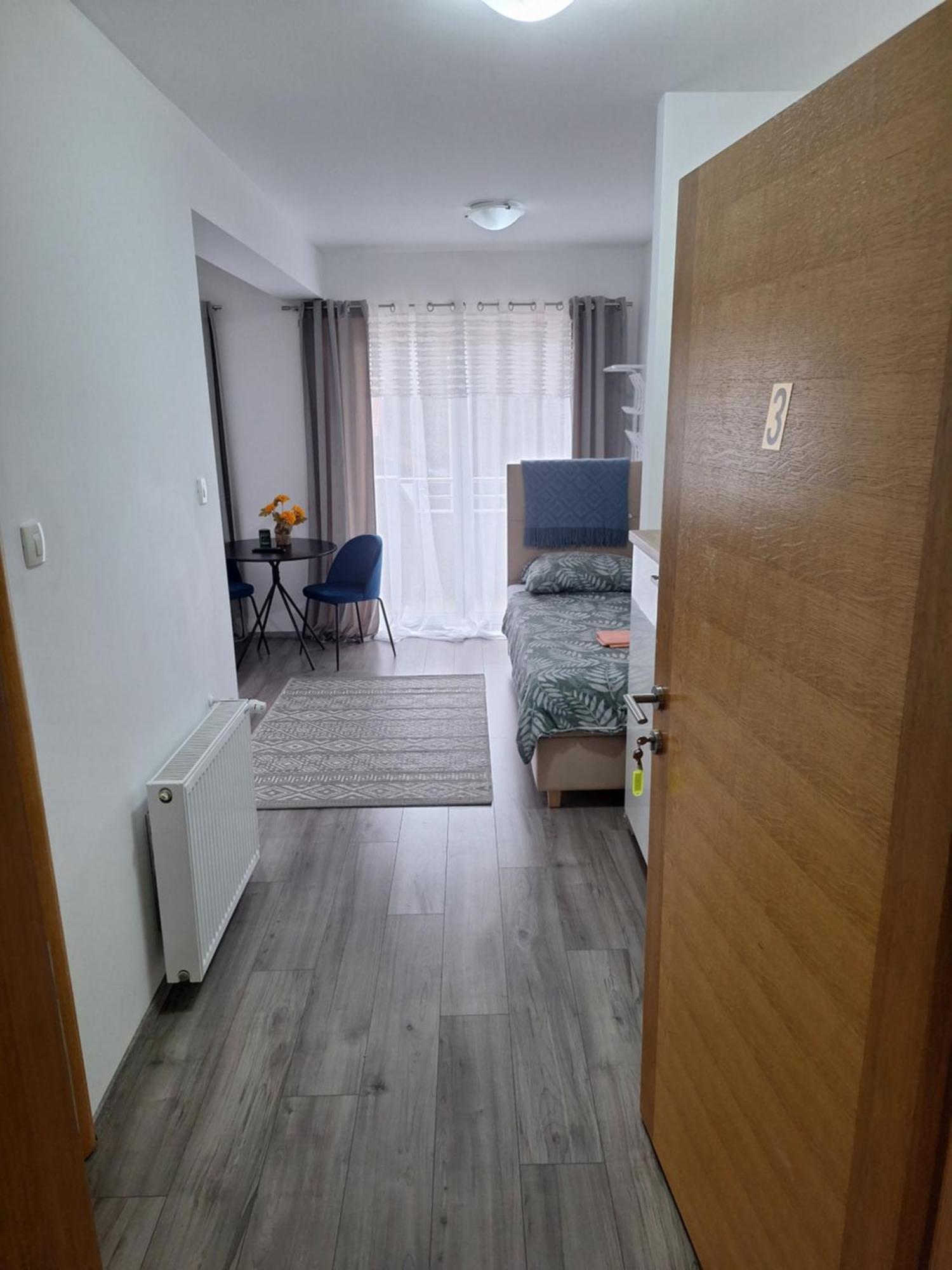 Sobe Sky Hotel Fužine Eksteriør billede