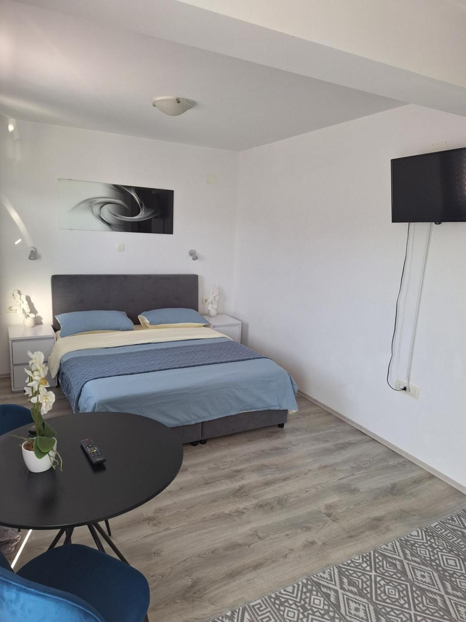 Sobe Sky Hotel Fužine Eksteriør billede