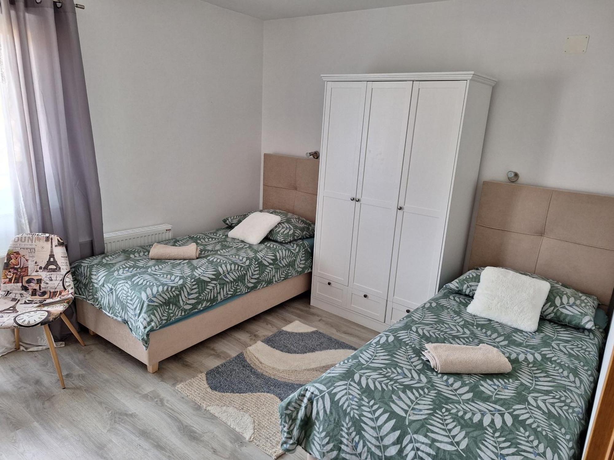 Sobe Sky Hotel Fužine Eksteriør billede